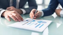 La entrada en vigencia de la NCG 519 y la adopción de los estándares IFRS S1 y S2 marcan un cambio estructural en la forma en que las empresas deben gestionar la sostenibilidad. La entrada en vigencia de la NCG 519 y la adopción de los estándares IFRS S1 y S2 marcan un cambio estructural en la forma en que las empresas deben gestionar la sostenibilidad.