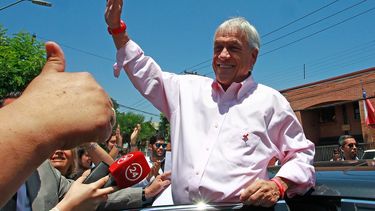 Piñera le promete a militares en retiro que va a reabrir Punta Peuco si es cerrado por Bachelet