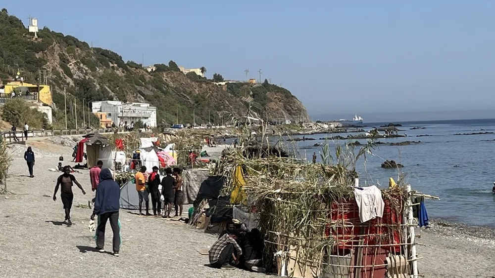 Sigue la crisis migratoria en Ceuta - Agencia EFE