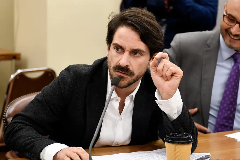 13861 a uno 1573057.webp