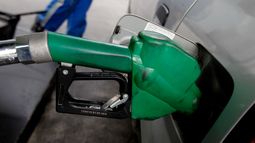 Precio de los combustibles subiría este jueves, pero es ENAP quien lo confirmará - Agencia Uno Precio de los combustibles subiría este jueves, pero es ENAP quien lo confirmará - Agencia Uno