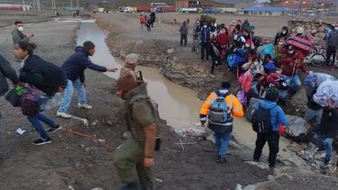 Acnur advierte grave situación de migrantes en la frontera de Perú con Chile