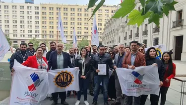Falta total de liderazgo, planificación y capacidad de gestión: Trabajadores de INJUV piden salida de director nacional