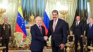 Maduro y Putin firman acuerdo estratégico en Moscú durante celebración por 80 años de victoria soviética sobre nazis