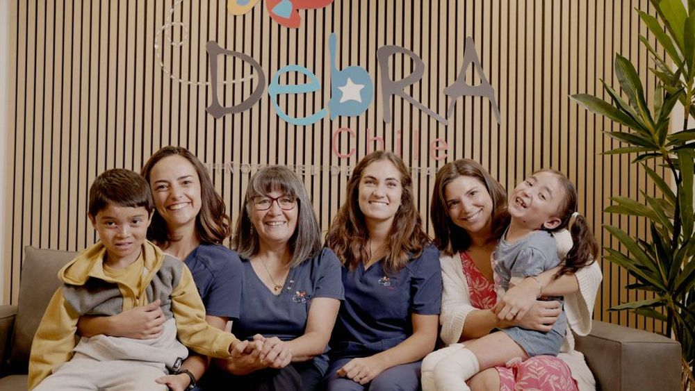 Fundación advierte que pacientes con Piel de Cristal han aumentado 47% en Chile en 10 años