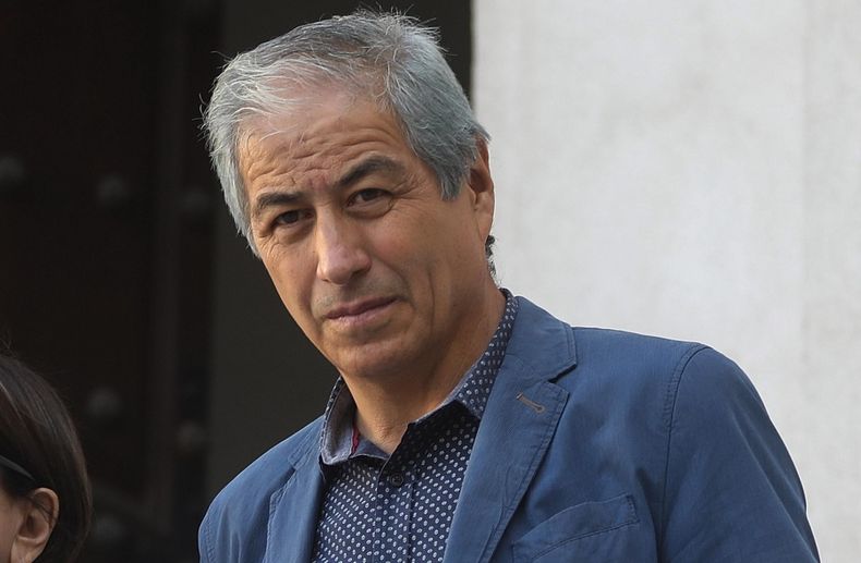 2455 mario aguilar portada.jpg