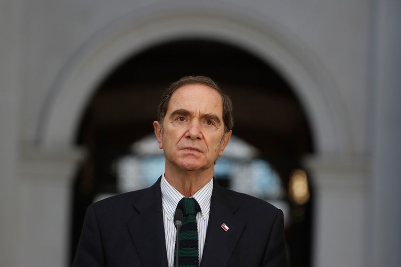 hernan larrain red de sobrevivientes.jpg