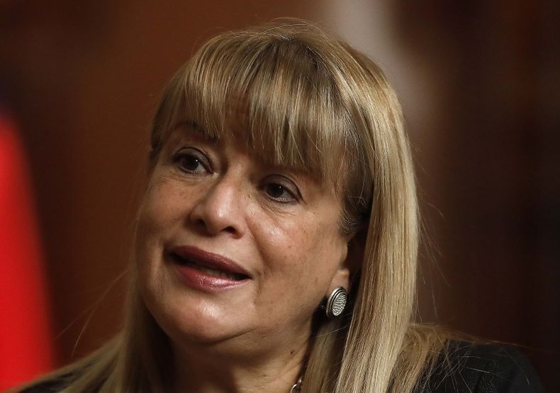 Angela Vivanco portada.jpg