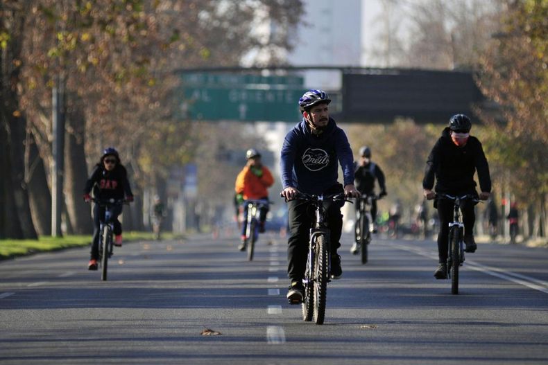 El Día Mundial de la Bicicleta asume la contaminación como un motor clave para afianzar este transporte sustentable frente a la crisis climática.