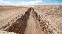 Zanja en la frontera con Perú - Agencia Uno