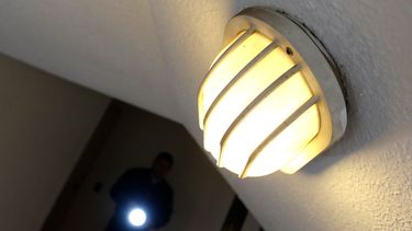 El Desconcierto | se fortalece consenso por subir impuestos al carbon y suprimir cobro de iva en tarifas de luz.jpg
