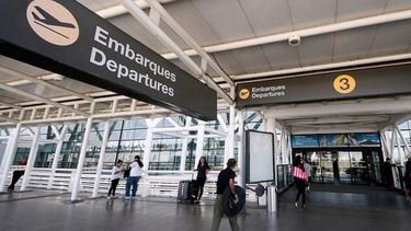 El Desconcierto | aeropuerto denuncia haitianos 730x350 1.jpg