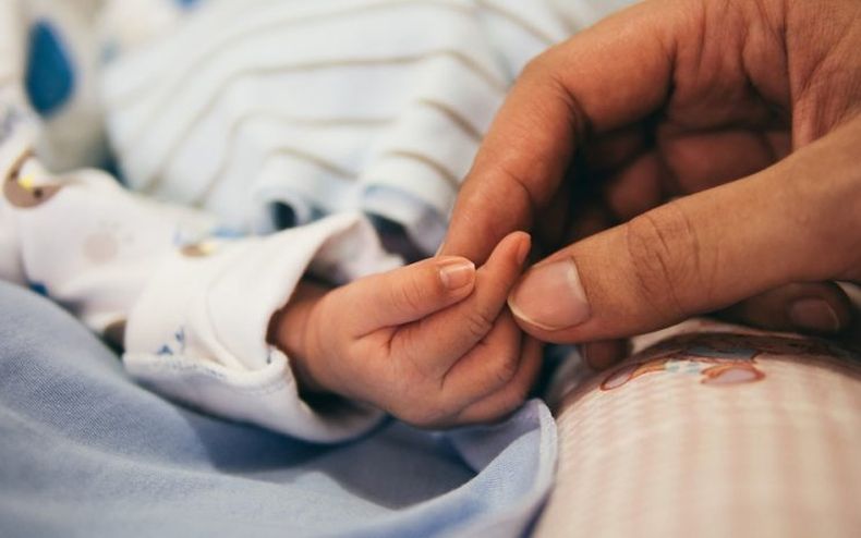 Maternidad en pandemia 2.jpg
