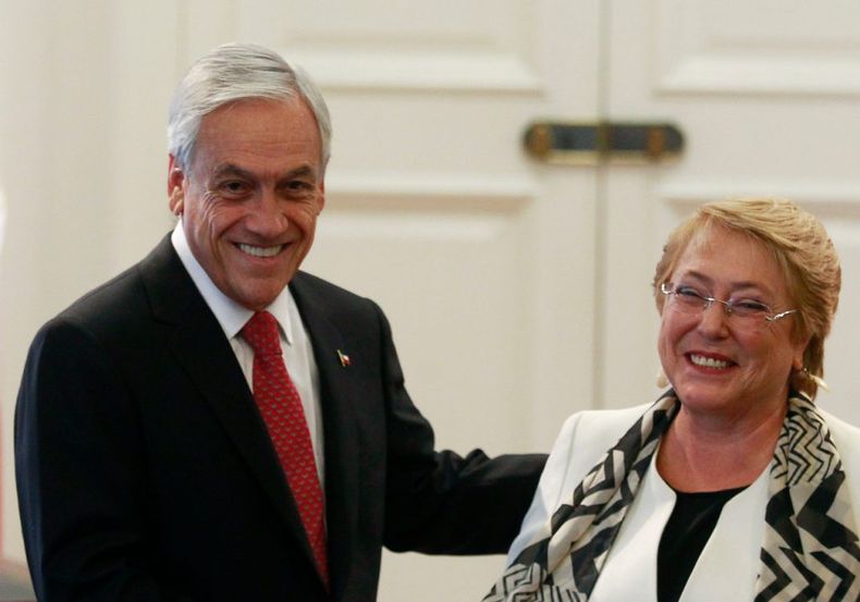 pinera y bachelet.jpg