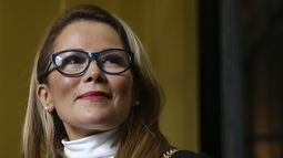 Cathy Barriga se retiró de una actividad oficial en La Moneda debido a que le negaron aparecer en una foto con Piñera