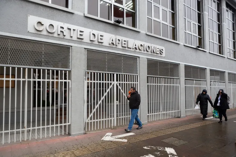 funcionaria del ministerio publico increpo a apoderado por su condena sexual y pidio vetarlo corte ordena que no intervenga.webp