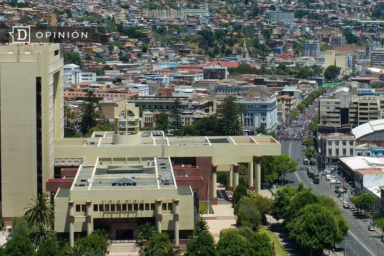 19476 congreso en valparaiso.webp