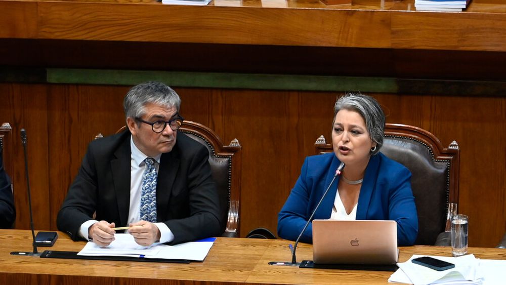 Demócratas hace tambalear reforma de pensiones y gobierno intensifica gestiones para amarrar los 78 votos
