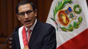 Gobierno de Perú ordena a las AFP dejar en manos de los trabajadores el aporte de abril