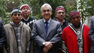 El Desconcierto | Pinera y mapuches 1.jpg