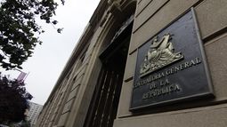 Contraloría dictamina que universidades podrán cobrar el 100% del arancel a estudiantes que perdieron gratuidad