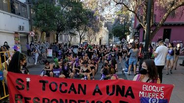 HUMOR| Y aún los medios siguen ejerciendo violencia contra las mujeres