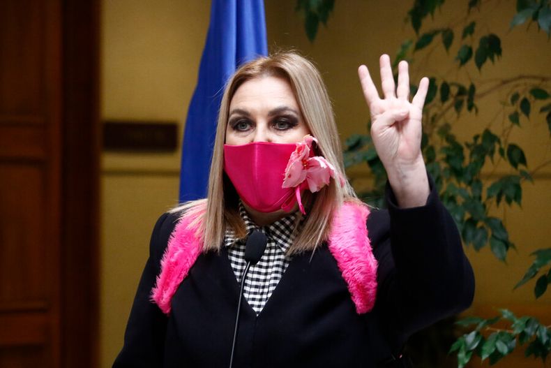 A_UNO_1273112.jpg