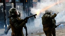 Arraigo nacional para carabinero imputado por apremios ilegítimos en San Joaquín