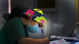 Buscan subir a 2 días al año permisos a trabajadores para exámenes preventivos de cáncer