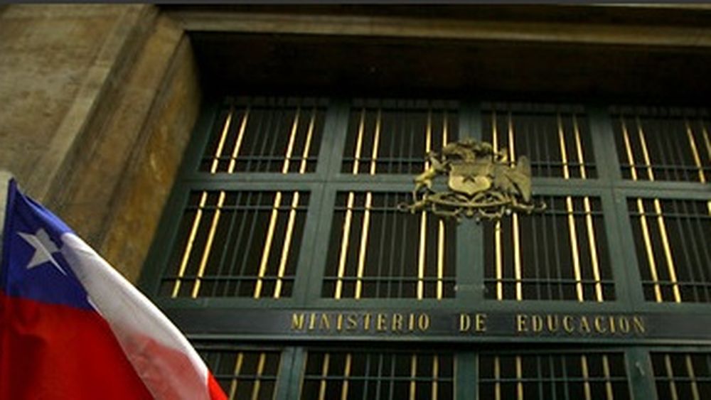 Formación ciudadana en las escuelas: Un imperativo para la democracia