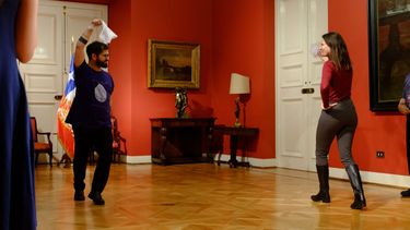 El Desconcierto | Presidente Boric Bailando cueca .jpeg