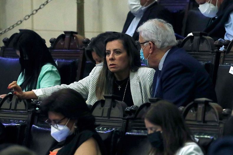 A_UNO_1341620.jpg