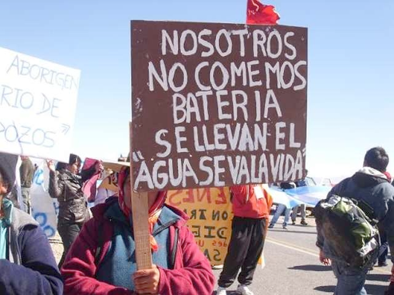 manifestantes litio.png