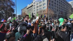 Boric a manifestantes por vivienda digna: No voy a dar mi brazo a torcer para cumplir