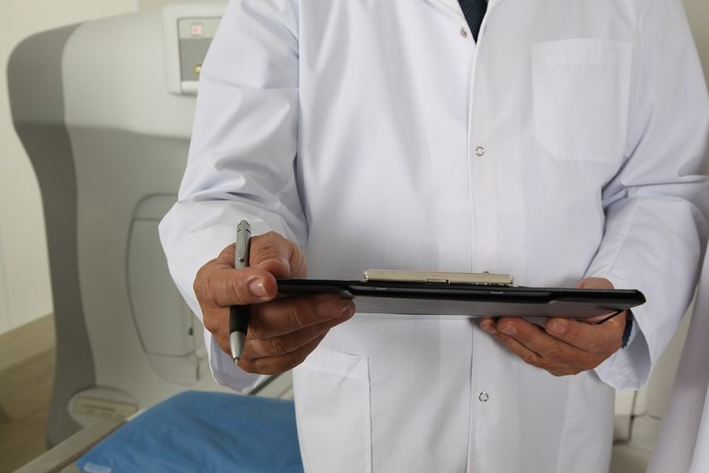 doctor 1228627_960_720.jpg