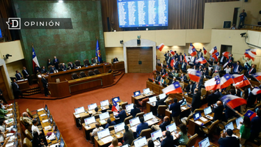 El Desconcierto | Himno y bandera.png