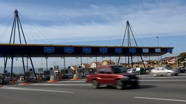Senador Flores emplaza a concesionarias de carreteras tras apedreo masivo