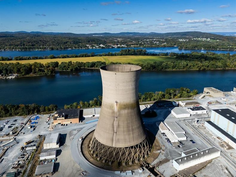 5878 reactor nuclear.jpg