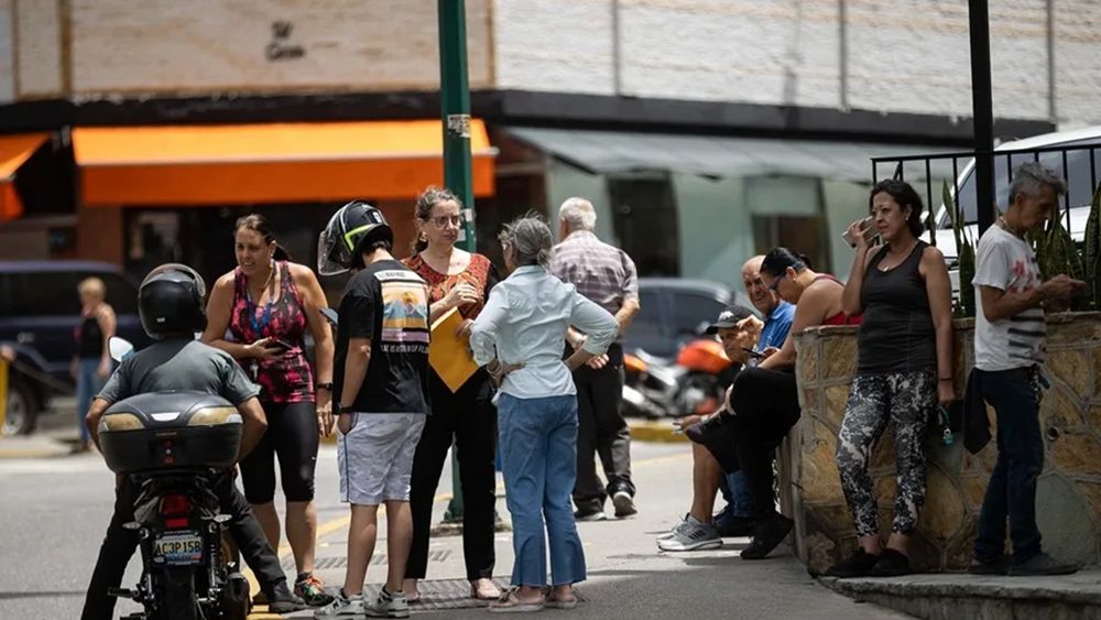 Fuerte temblor en Venezuela provoca pánico tras doble terremoto - Agencia EFE
