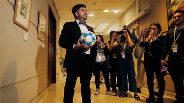 Duro juicio en Twitter a la Cámara: “Se parece cada vez más a lo peor de la Convención”