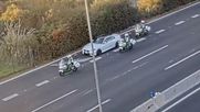 Sujeto se pudo ir conduciendo tras ser detenido por manejar a 264 m/h - Captura de video