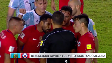 ¡Anda a laar!: Medios argentinos alegan que Beausejour también merece una sanción como la de Messi