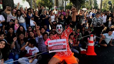 Con apoyo del Mimo Tuga: Ordenanza de Artes Callejeras en Valparaíso llega a su fase final
