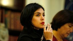 Karol Cariola y Freddy Stock denuncian acoso del Movimiento Social Patriota