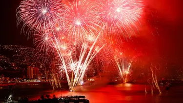 Año Nuevo en el Mar corre peligro: Ejército rechaza espectáculo de fuegos artificiales