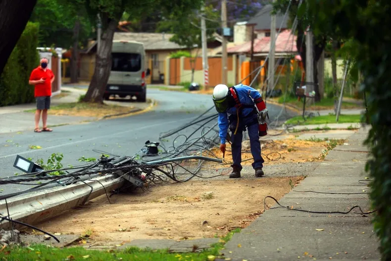 23993 cortes de luz en santiago este domingo 12 de octubre.webp