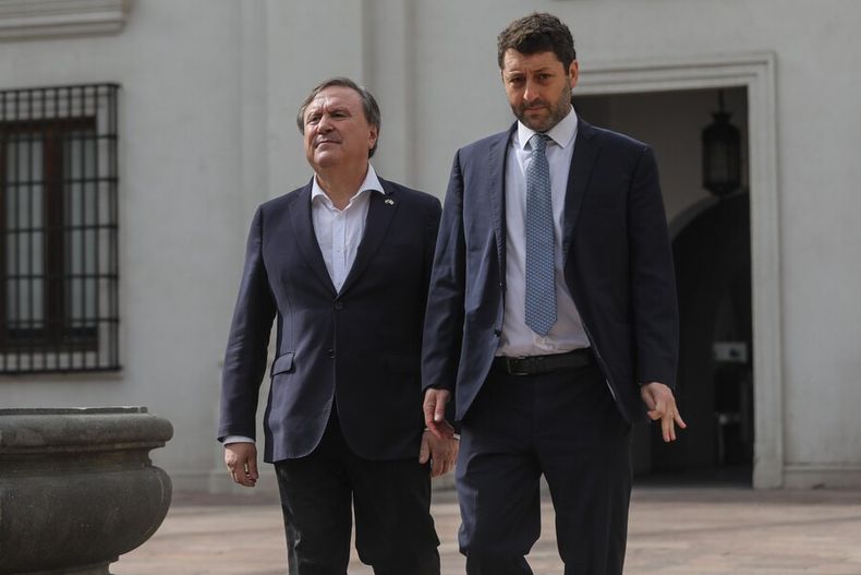 A_UNO_1530022.jpg
