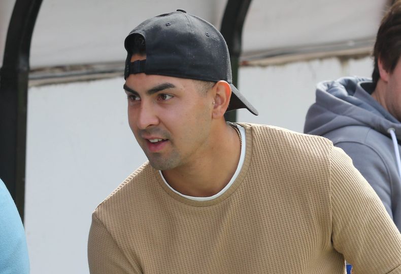 A_UNO_1063857.jpg