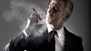 Actor de Perdona Nuestros Pecados explica su apoyo a la marihuana legal: El alcohol y el café también son drogas