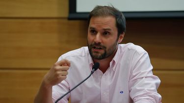 Jaime Bellolio por admiración de Van Rysselberghe a Bolsonaro: Tratar de importar eso a Chile me parece demencial